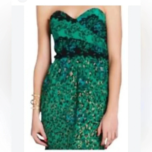 Silk Green Animal Print Mini Dress Women’s Medium Strapless Pockets Party - Picture 1 of 16
